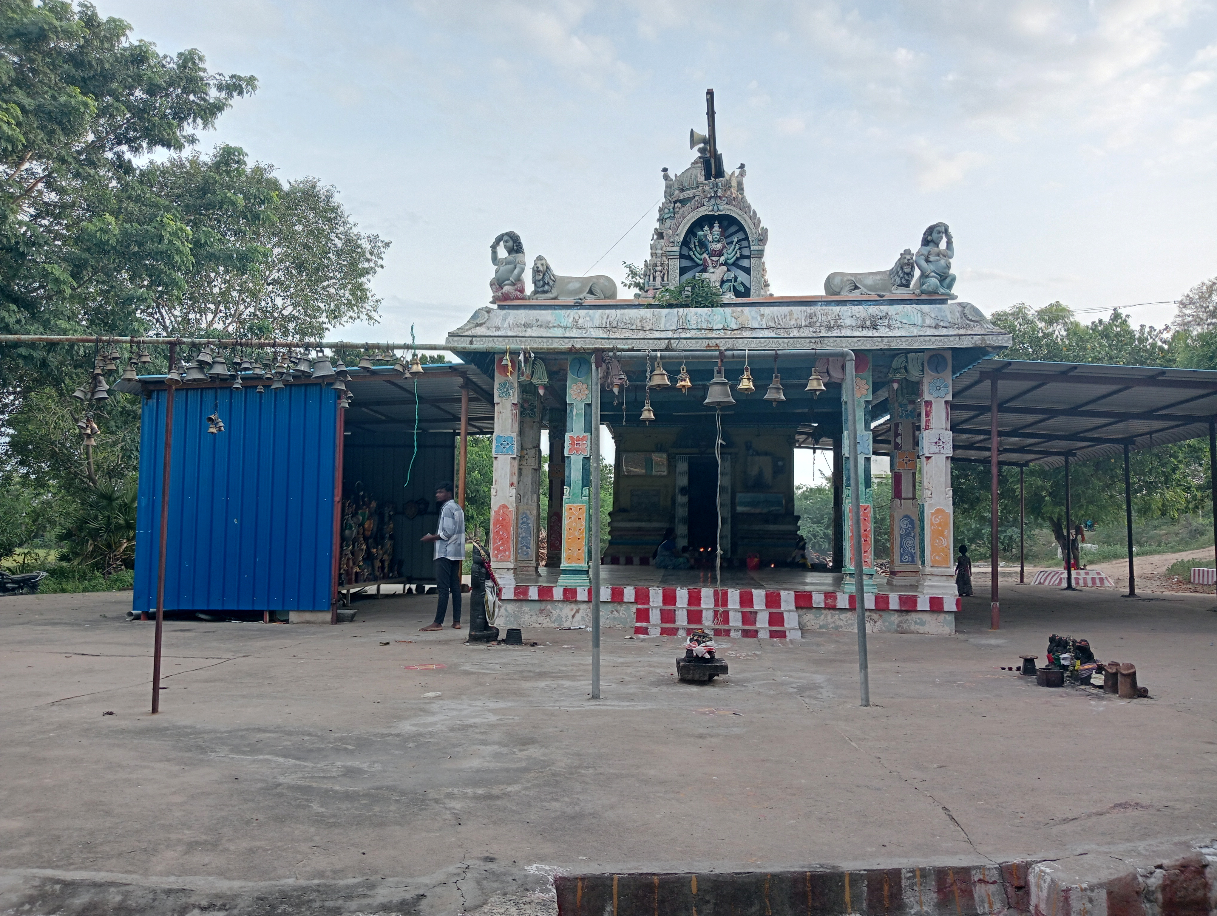 இளமைநாயகி அம்மன் கோயில்